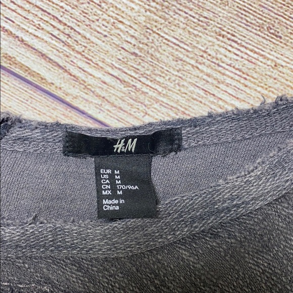 H&M Grey Long Oversized Blouse M - Picture 11 of 11